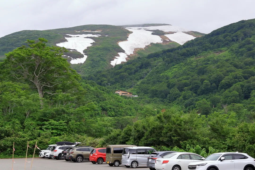 月山姥沢駐車場から