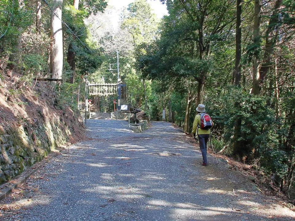 本山寺との分岐