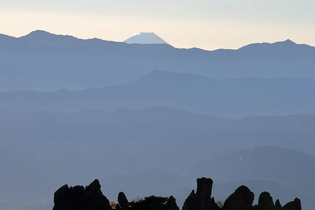 南アルプス越しの富士山