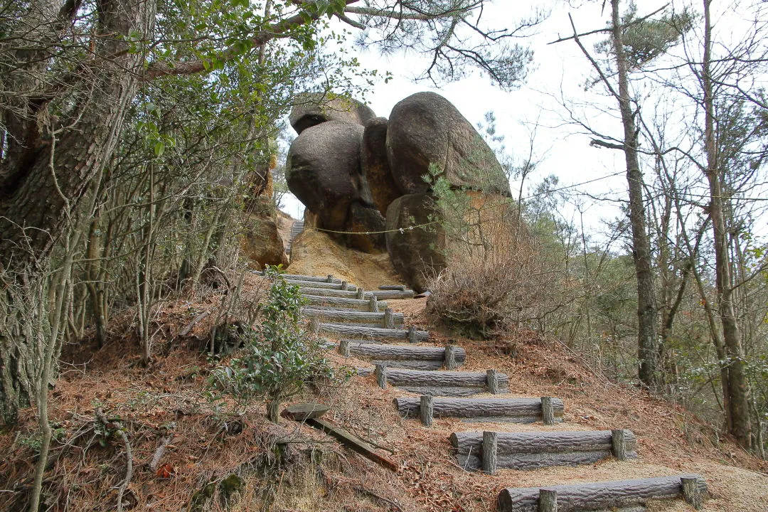 耳岩から白石峰へ