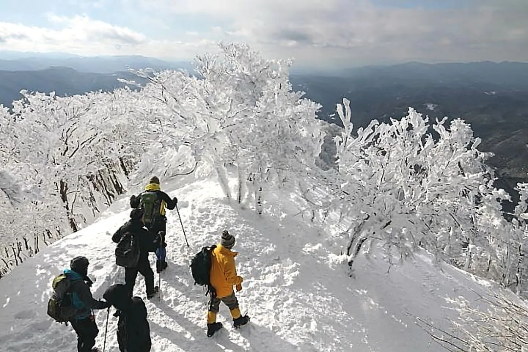 高見山山頂にて