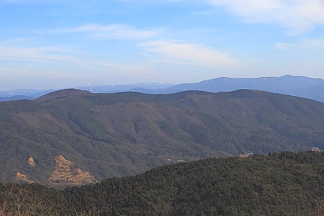 山頂から比良山系