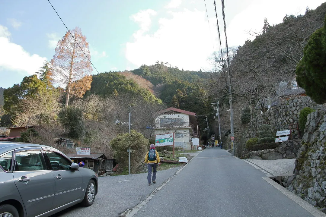 金剛登山口付近