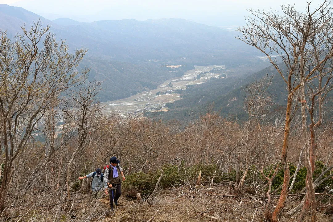 ヤケオ山へ登る