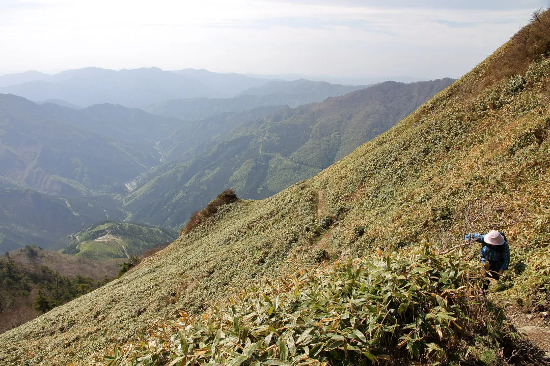 寒風山へ最後の登り