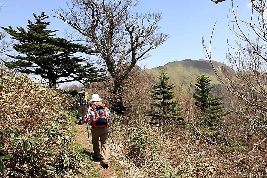 笹ヶ峰へ向う登山者