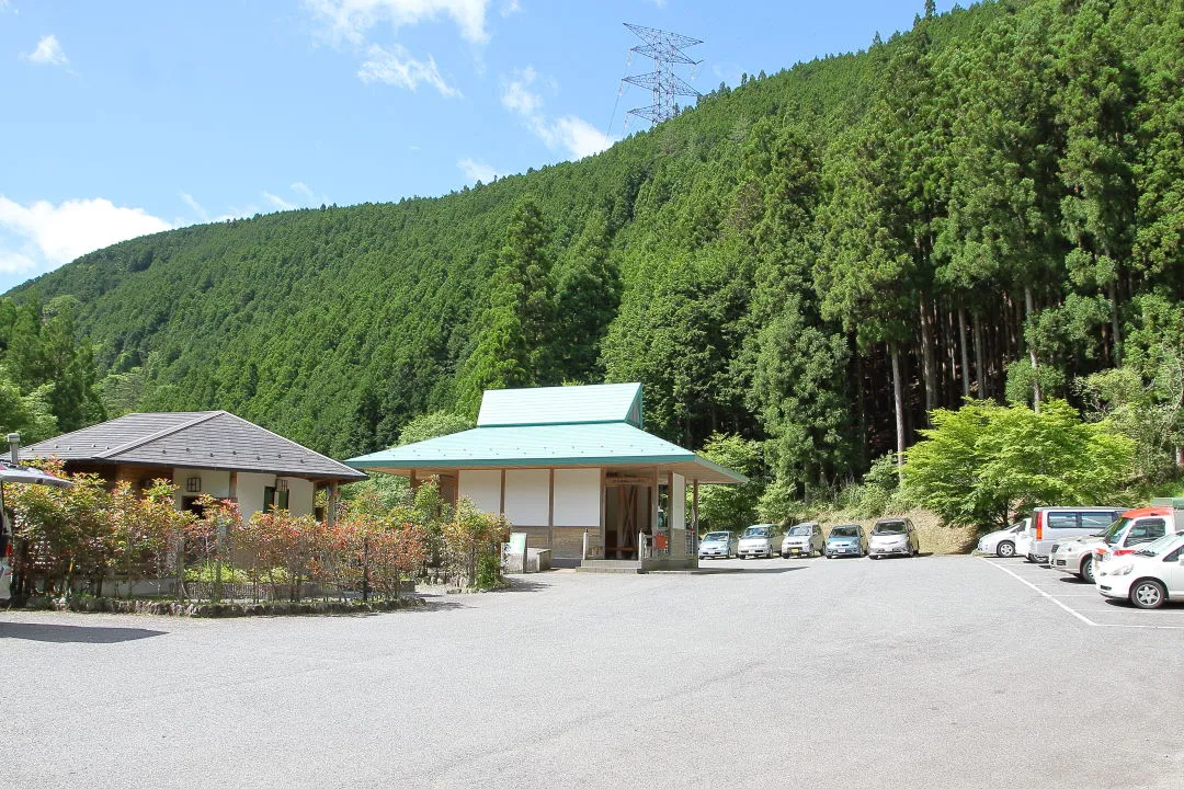 観音峯登山口駐車場