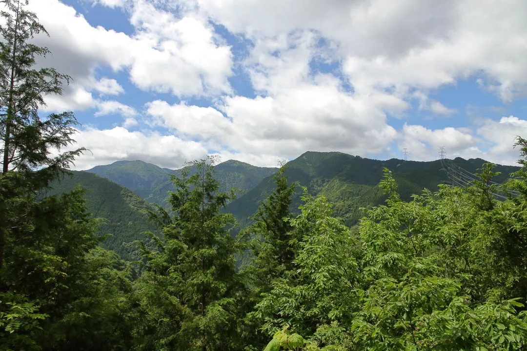 第１展望台から八経ヶ岳・弥山