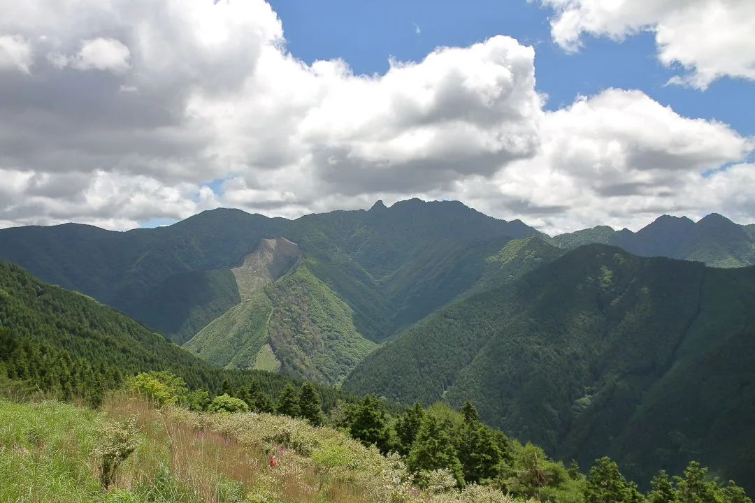 大日山,稲村ヶ岳