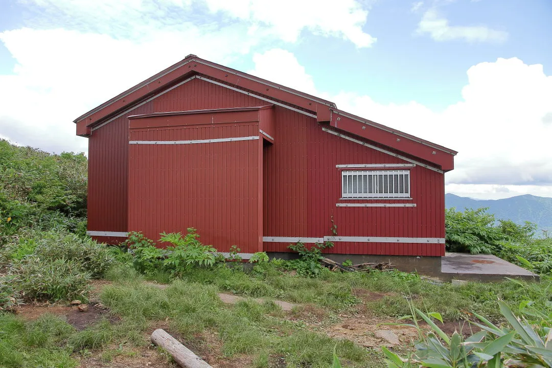 赤兎山避難小屋