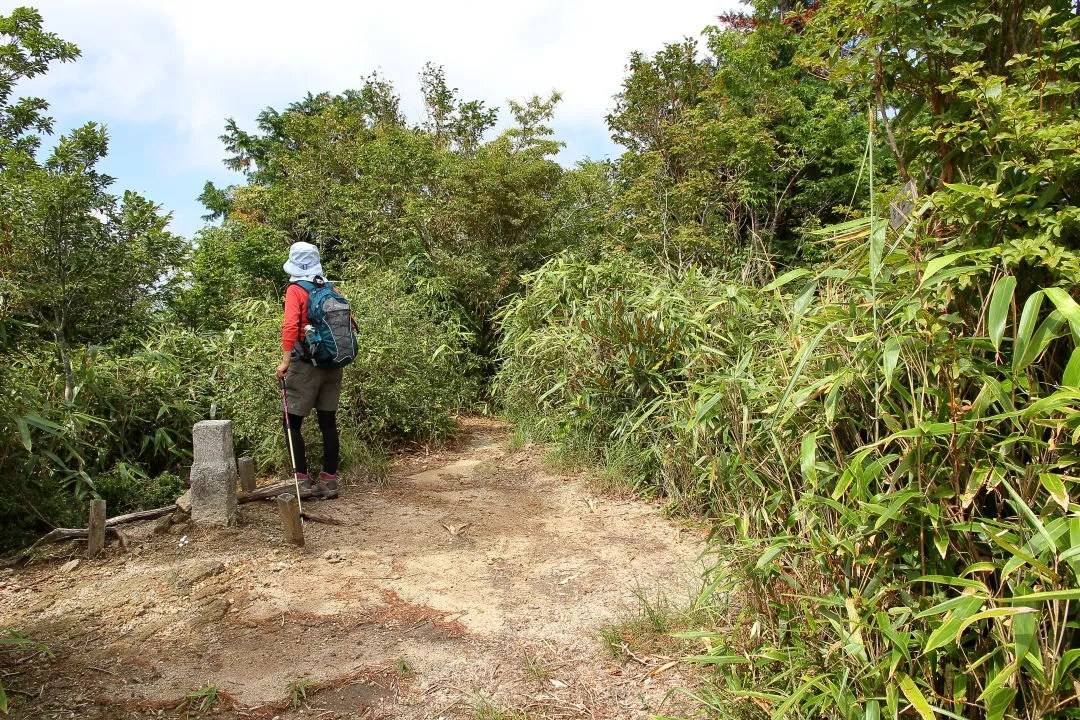 百間山山頂