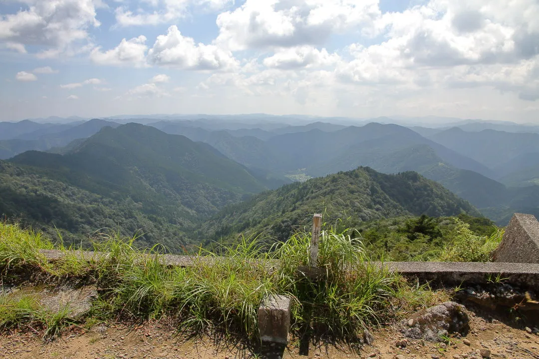 法師山山頂から