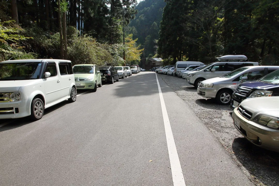 雪彦山登山口駐車場