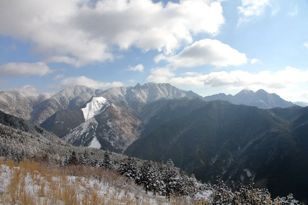 展望台から大峯山脈