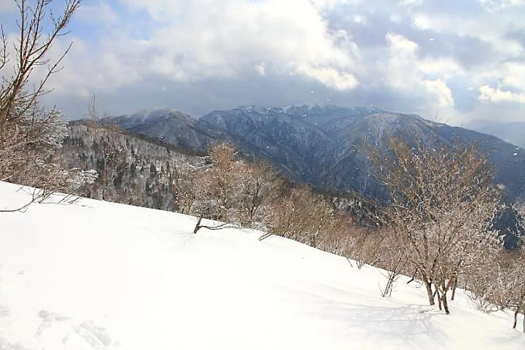 経ヶ岳・三国岳方向