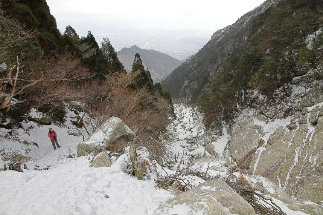 北谷の登山道