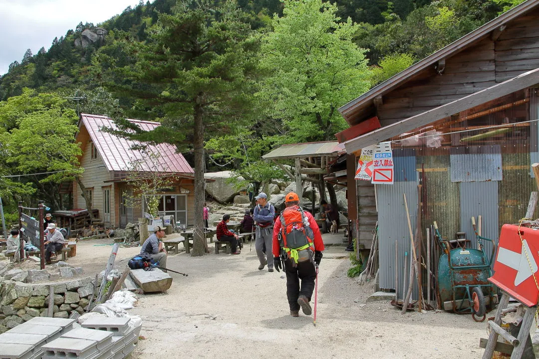 藤内小屋