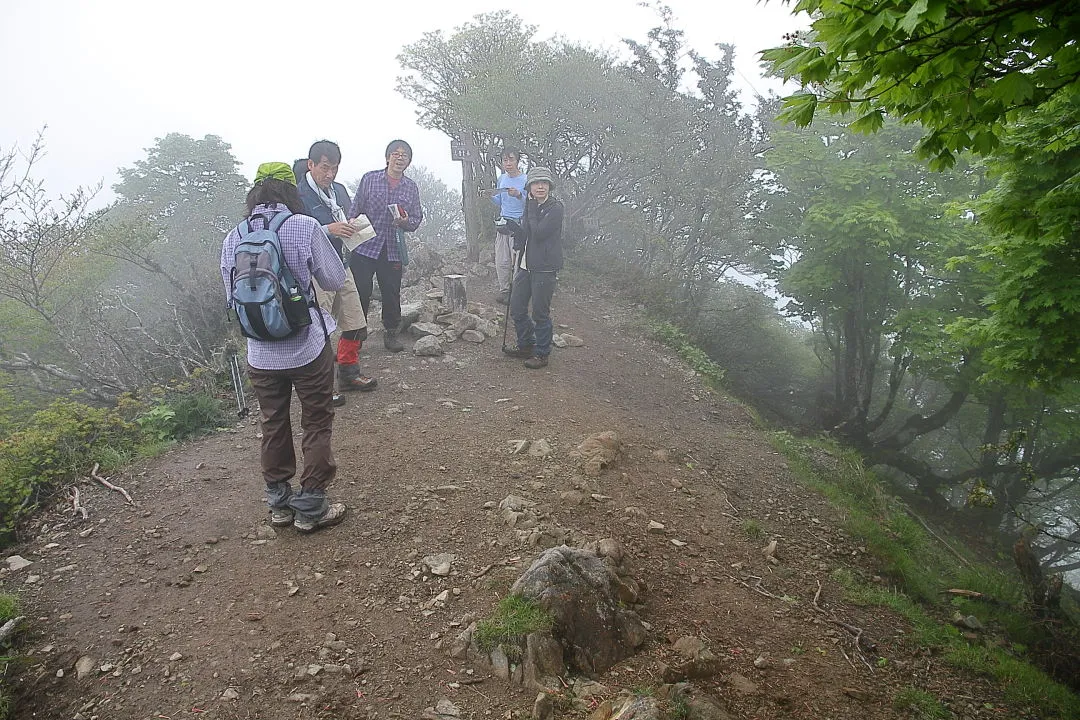 大普賢岳山頂