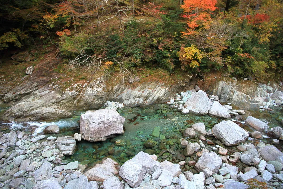 安居川