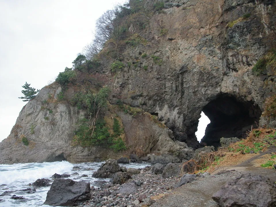竹野海岸　淀の洞門