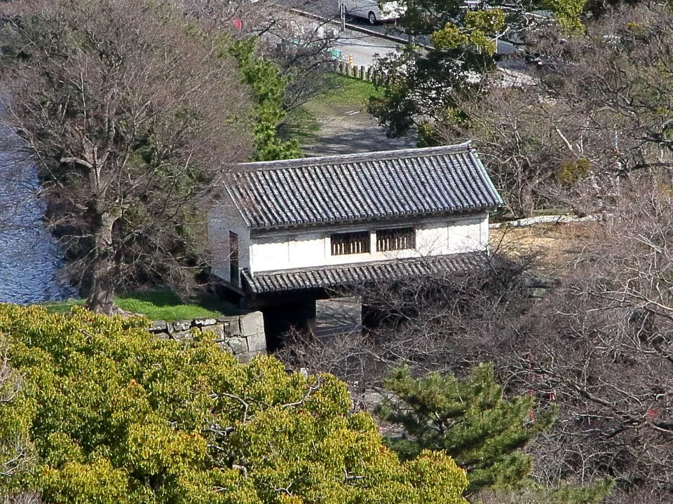 和歌山城　大天守閣から岡口門