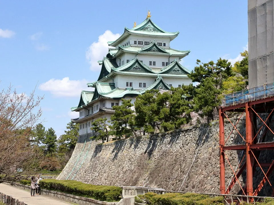 名古屋城　西南隅櫓付近から天守