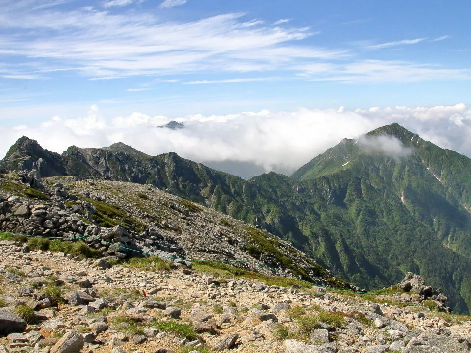 木曽駒ヶ岳山頂から三ノ沢岳