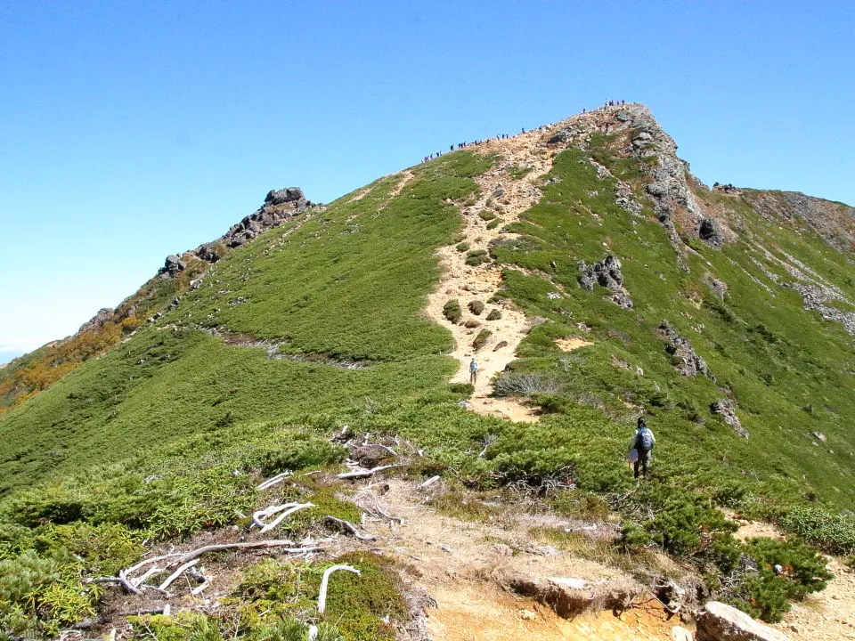 鞍部から東天狗岳