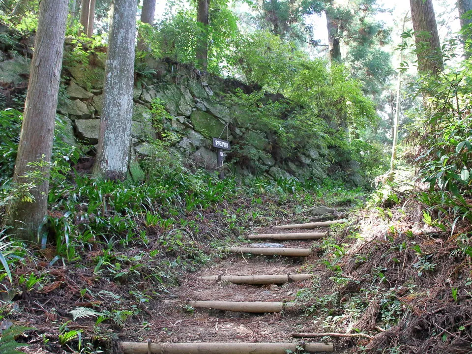 高取城　宇陀門跡