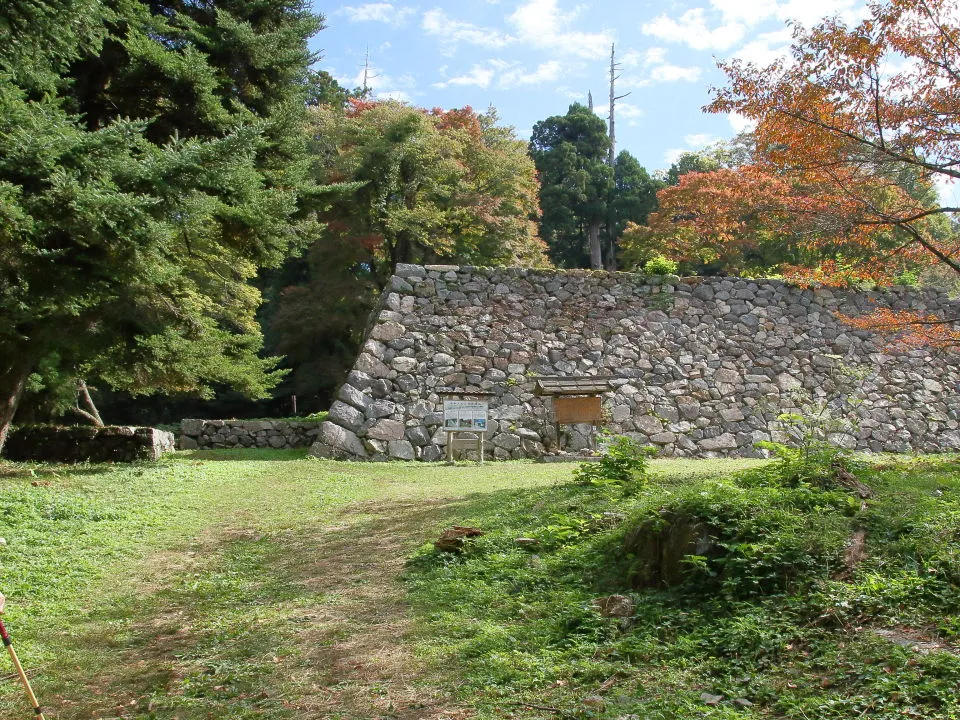 高取城　二ノ丸から太鼓櫓の石垣