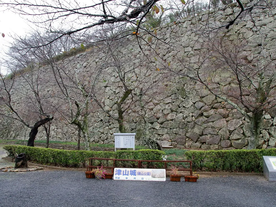 津山城　二ノ丸の石垣