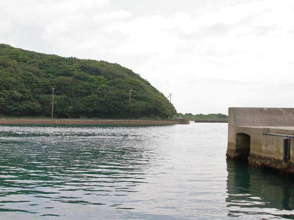 成ヶ島渡船場から成ヶ島