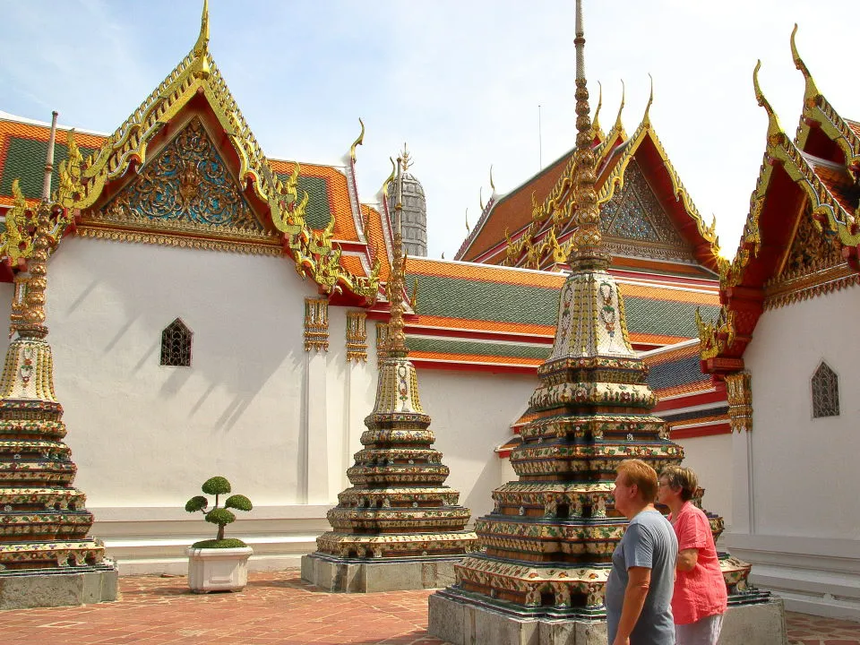 回廊と仏塔