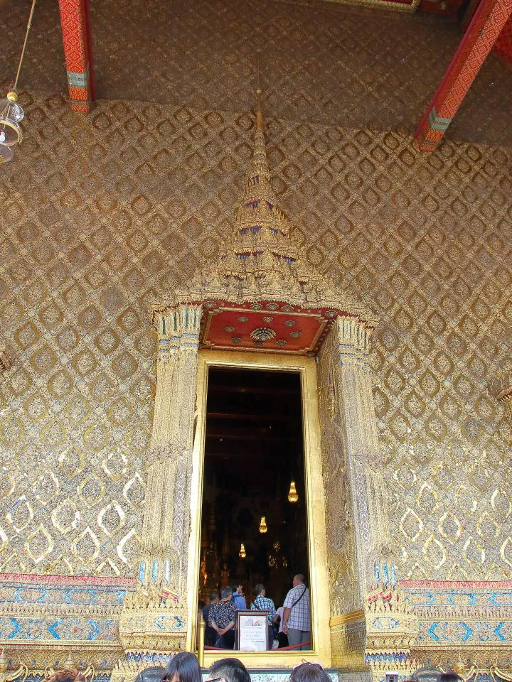 エメラルド仏寺院の本堂入口