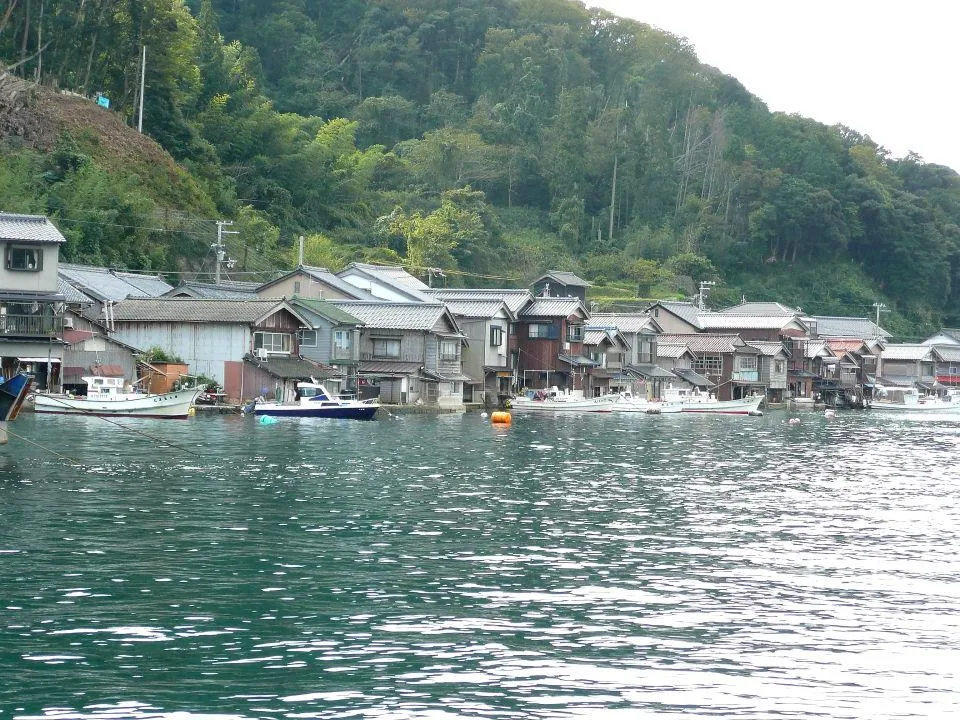 伊根の舟屋群