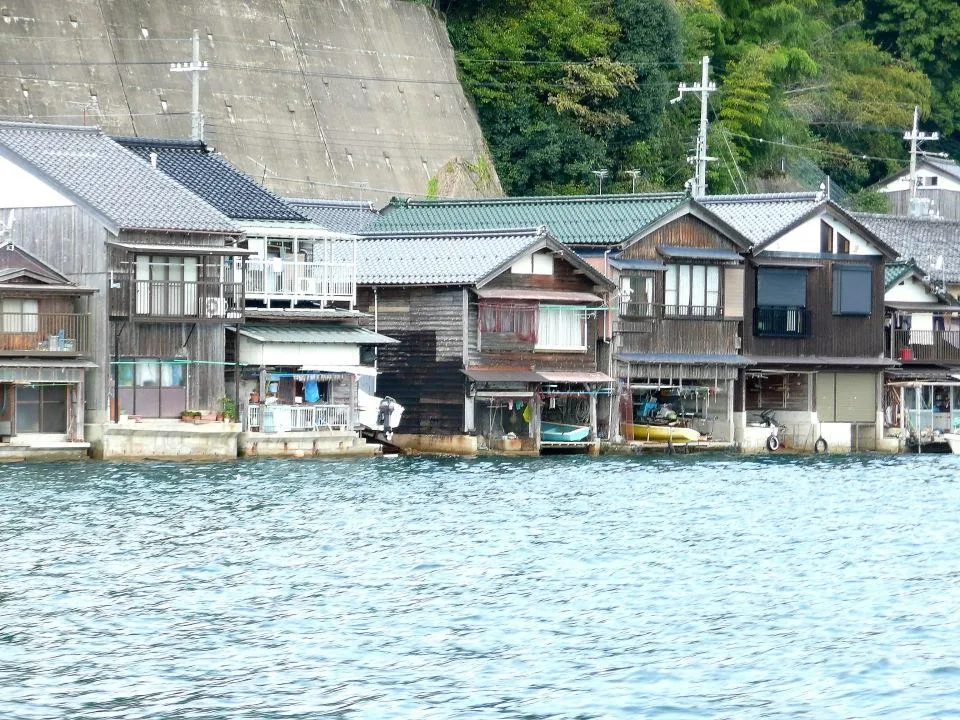 伊根の舟屋群