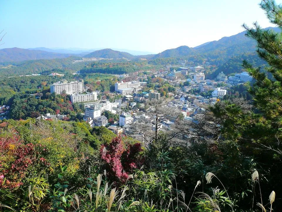 落葉山から有馬温泉街