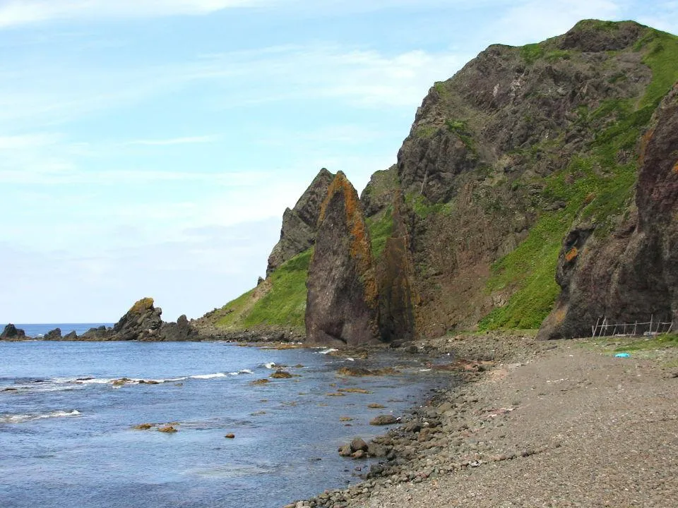 礼文島元地海岸地蔵岩