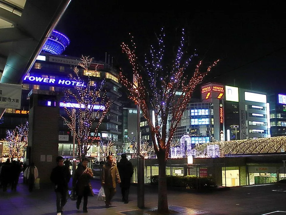 京都駅前のイルミネーション