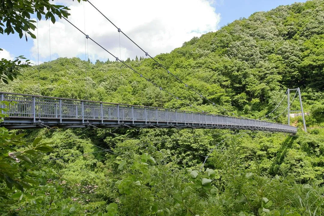 やまびこ吊橋