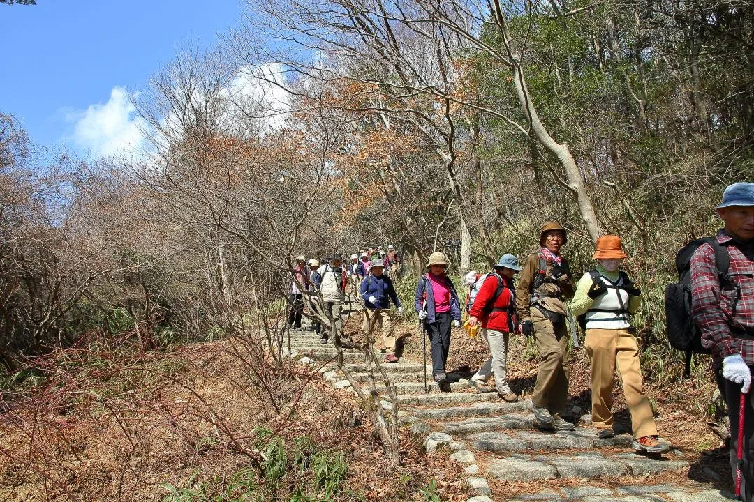 摩耶山のにぎわい